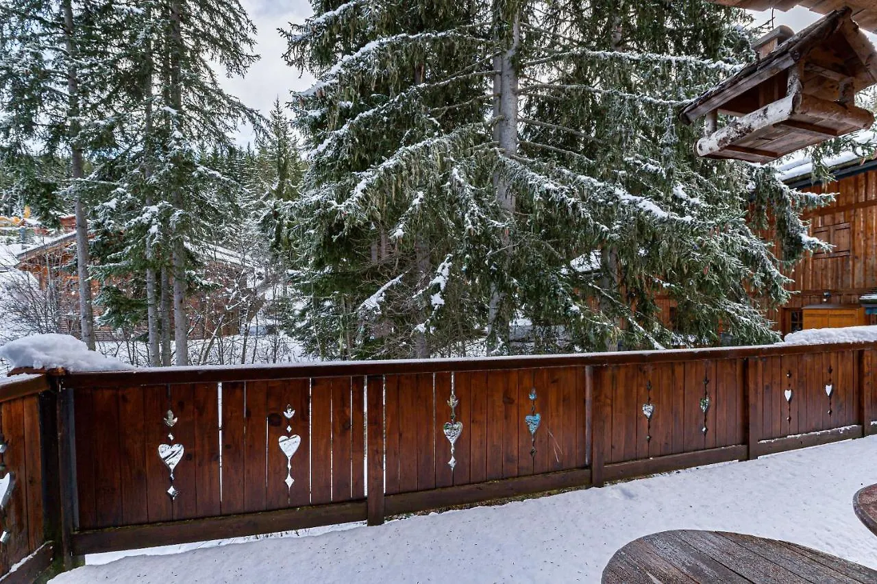 Chalet Cote Coeur, La Tania, With Outdoor Hot Tub And 7 Ensuite Rooms 0*,  France