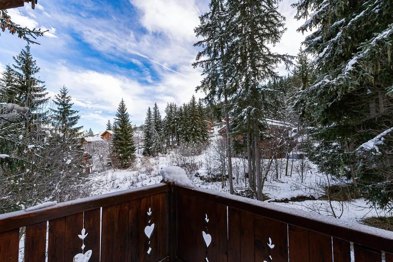 Chalet Cote Coeur, La Tania, With Outdoor Hot Tub And 7 Ensuite Rooms