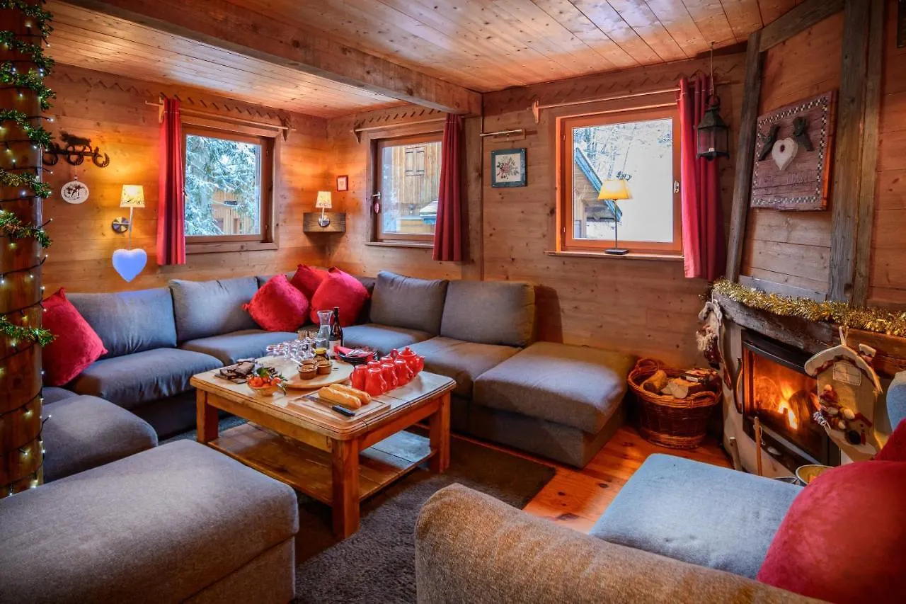 Chalet Cote Coeur, La Tania, With Outdoor Hot Tub And 7 Ensuite Rooms