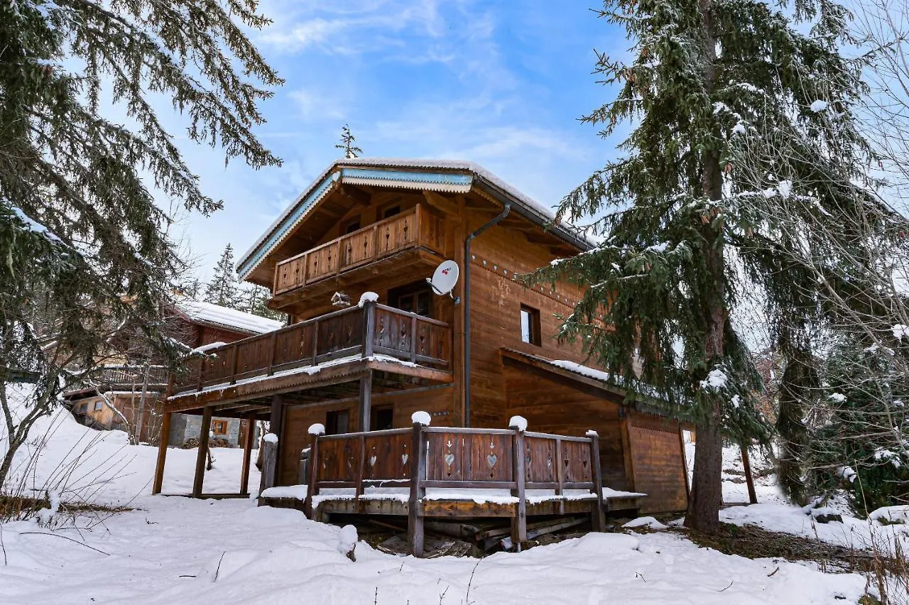 Chalet Cote Coeur, La Tania, With Outdoor Hot Tub And 7 Ensuite Rooms