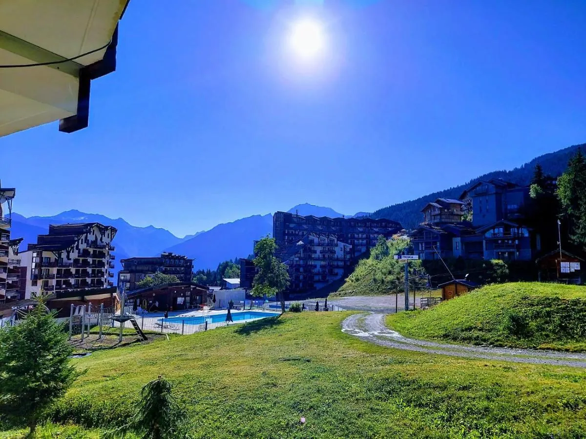 Chalet Cote Coeur, La Tania, With Outdoor Hot Tub And 7 Ensuite Rooms France