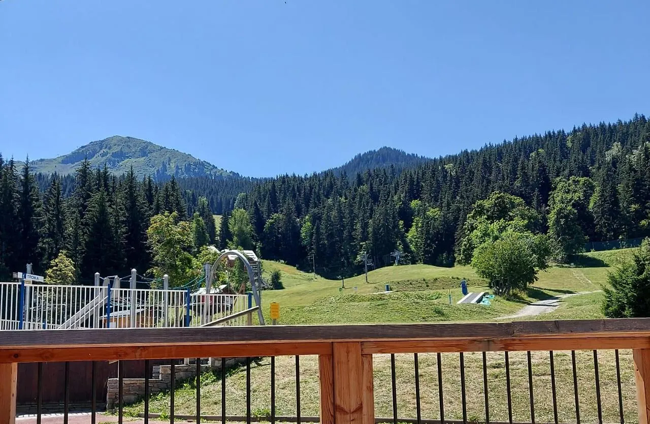 Chalet Cote Coeur, La Tania, With Outdoor Hot Tub And 7 Ensuite Rooms